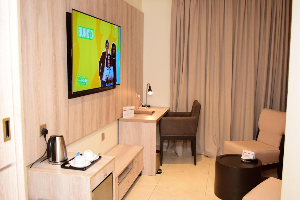 Monty Suites & Golf Uyo Extérieur photo
