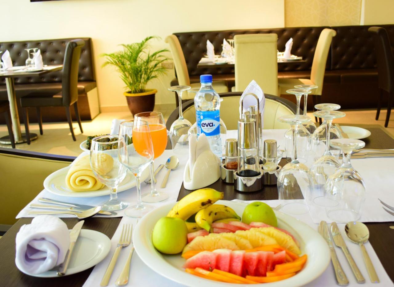 Monty Suites & Golf Uyo Extérieur photo