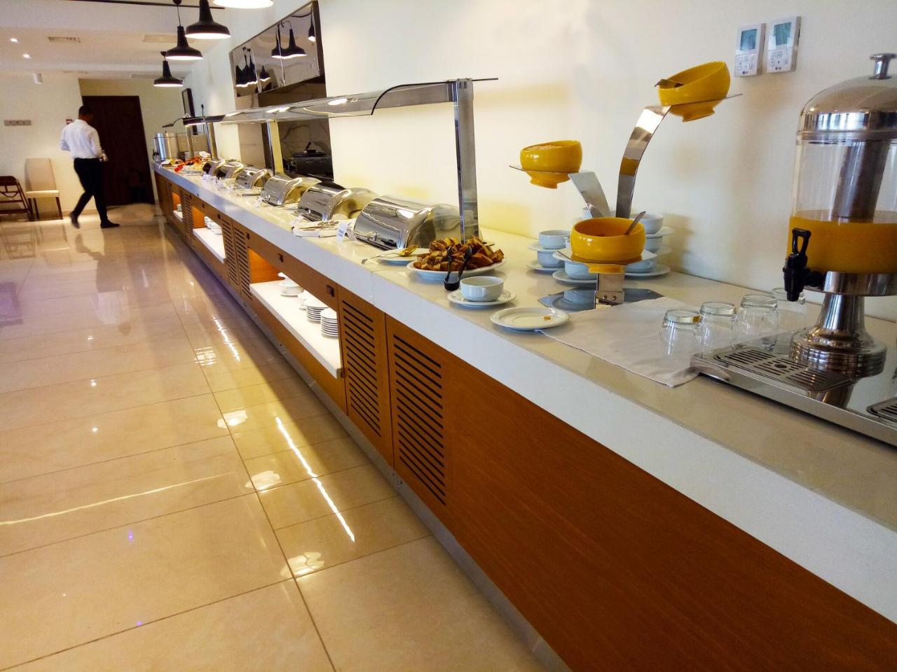 Monty Suites & Golf Uyo Extérieur photo