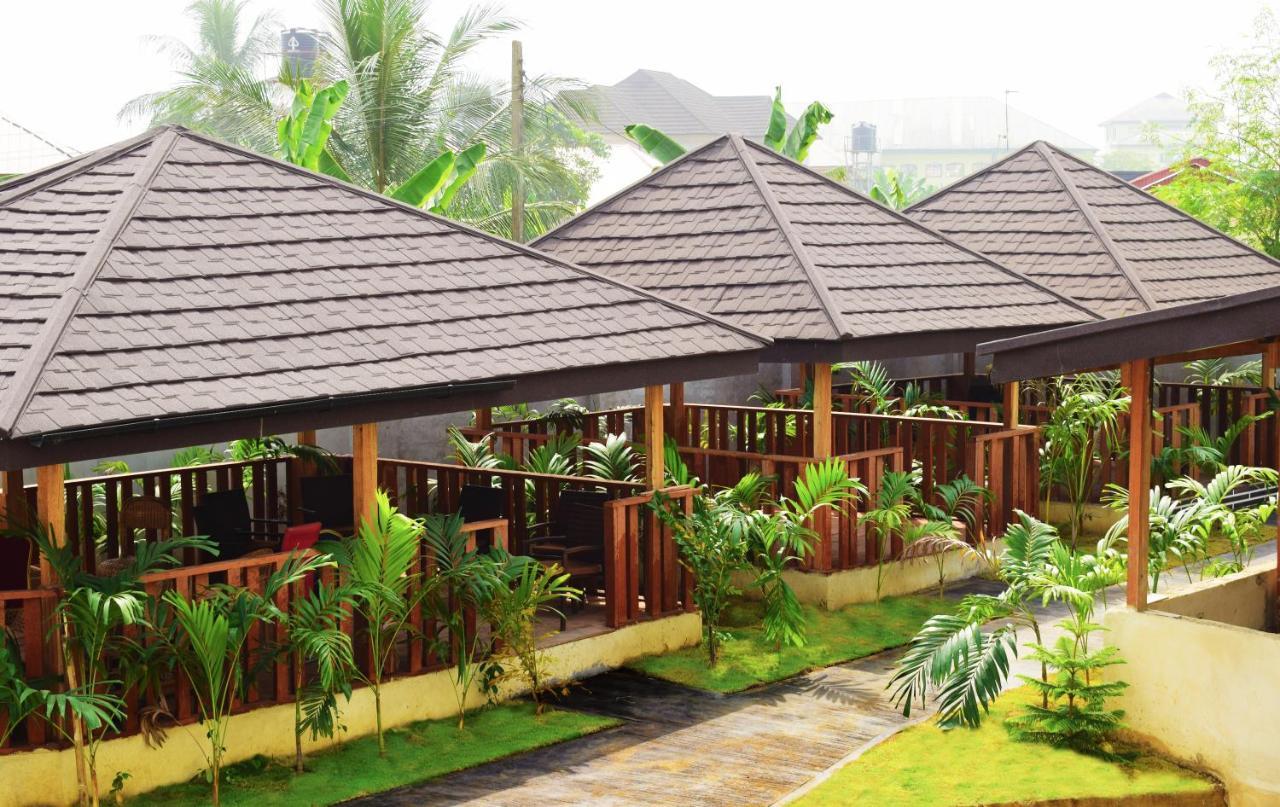 Monty Suites & Golf Uyo Extérieur photo